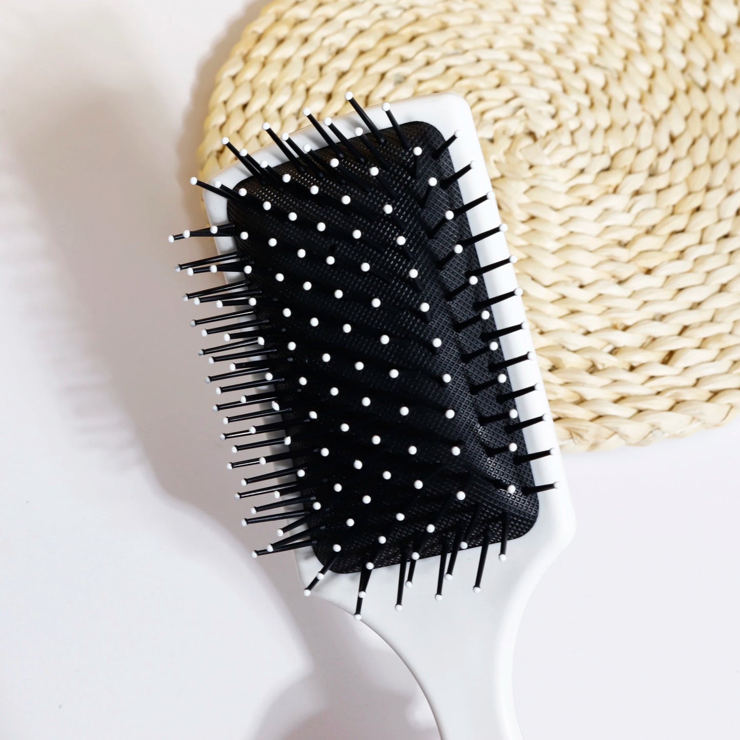 Fashionable black and white lightning wire air cushion massage comb-an essential tool for scalp care,Special for real hair wigs