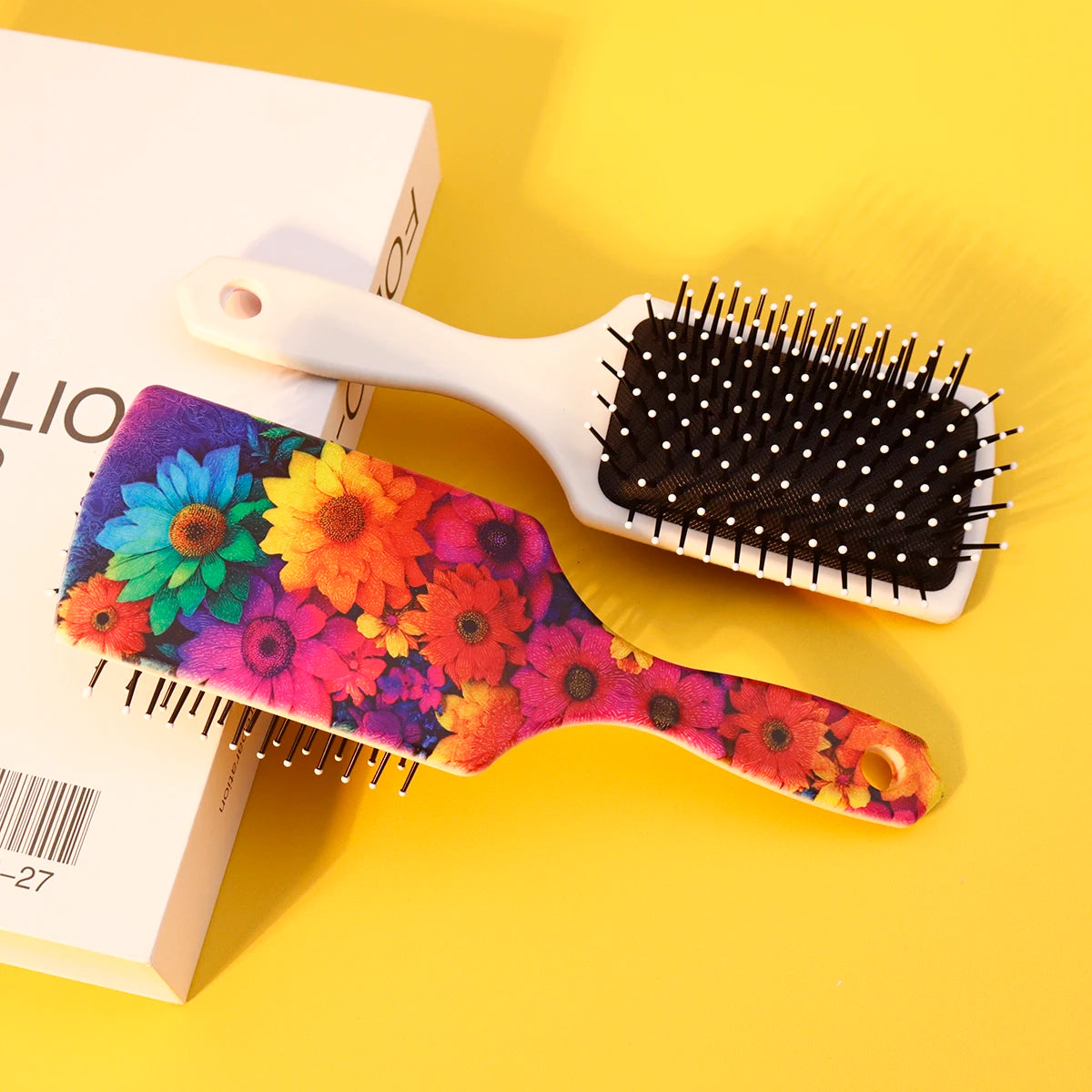 1 piece of vibrant flower print pattern comb - anti-static, gentle hair combing, scalp massage comb,Special for real hair wigs