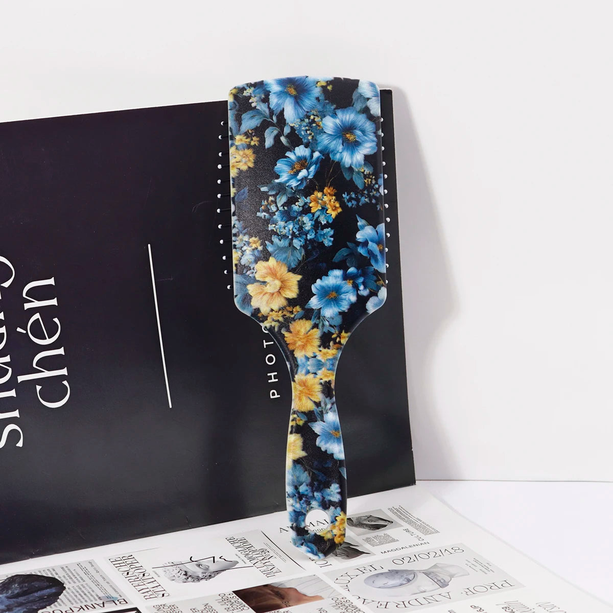 1pc air cushion comb, with two exquisite floral patterns, easy to carry and travel use,Special for real hair wigs